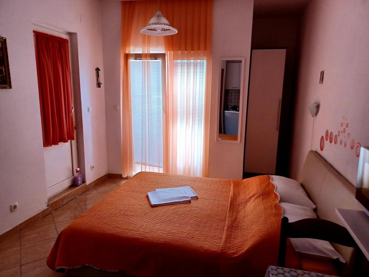 Apartment Prskalo - Vodice Exterior photo