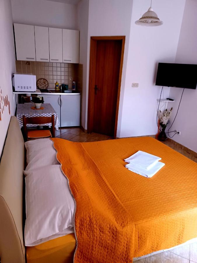 Apartment Prskalo - Vodice Exterior photo